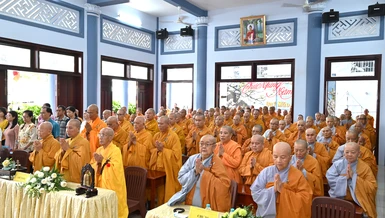 Chư Tăng Ni hành giả an cư tại các trường hạ thuộc TP.Vũng Tàu tham dự lễ tạ pháp - Ảnh: Tịnh Mạnh