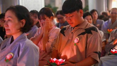 Phật tử tham dự lắng đọng tâm tư, nhớ nghĩ về công lao của cha mẹ