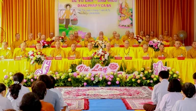 Đại lễ Vu lan - Báo hiếu, dâng y ca-sa và cài hoa hồng hiếu hạnh tại chùa Thanh Lương (P.Mỹ Trà, Đồng Tháp)
