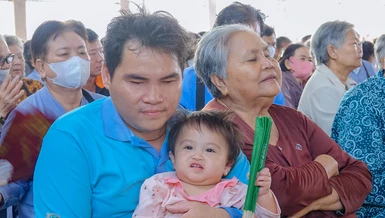 San sẻ yêu thương đến bà con khiếm thị