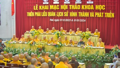 Sáng 31-12-2023, Hội thảo khoa học “Thiền phái Liễu Quán: Lịch sử hình thành và phát triển” chính thức khai mạc tại Hội trường Hoa Sen thuộc Cơ sở II Học viện Phật giáo VN tại Huế (P.An Tây, TP.Huế) - Ảnh: Văn Phúc