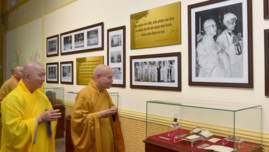 Triển lãm tưởng niệm Đại lão Hòa thượng Thích Trí Tịnh (1917-2014), Đệ nhất Phó Pháp chủ kiêm Giám luật Hội đồng Chứng minh, Chủ tịch Hội đồng Trị sự GHPGVN khai mạc tại chùa Vạn Đức (TP.Thủ Đức) vào chiều 31-3 - Ảnh: Bảo Toàn 