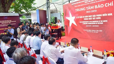 Lễ khai trương Trung tâm báo chí phục vụ Lễ kỷ niệm 50 năm ngày giải phóng miền Nam, thống nhất đất nước vào sáng 27-4 - Ảnh: Văn Phúc 