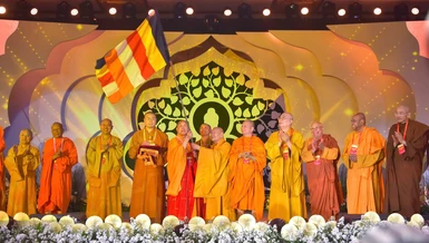 Đại lễ Vesak Liên Hiệp Quốc 2025 đã bế mạc và công bố Tuyên bố chung Đại lễ Vesak Liên Hiệp Quốc Thành phố Hồ Chí Minh 2025 gồm 7 điều vào sáng 8-5 - Ảnh: Văn Phúc