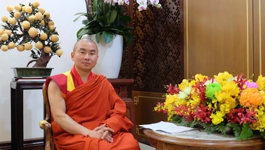 Thượng tọa Khenpo Choten Dorji, Thư ký Hội đồng Trị sự và Phát triển thuộc tu viện Trung ương Vương quốc Bhutan