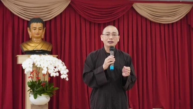 Đại đức Thích Quảng Kiến chia sẻ kỹ năng viết bài gửi báo Giác Ngộ