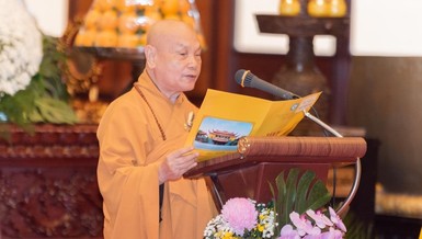 [Video] Hòa thượng Thích Thiện Nhơn, Chủ tịch Hội đồng Trị sự đọc Diễn văn Đại lễ Phật đản PL.2565