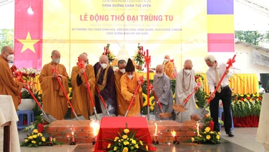 Chư tôn đức giáo phẩm, khách quý thực hiện nghi thức động thổ, đại trùng tu Dưỡng Chân Tuệ Uyển