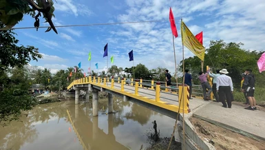 Cầy cầu Tường Nguyên 405 được đưa vào sử dụng trước Tết Nguyên đán - Ảnh: TN