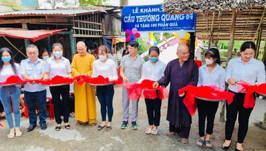 Khánh thành cầu bê-tông Thường Quang 64 tại ấp Cần Thay