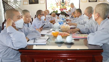 Chư Ni Phân ban Ni giới tỉnh họp thường kỳ tại chùa Bạch Vân
