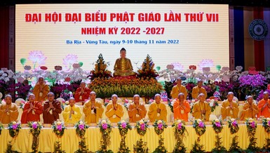 Chư tôn đức chứng minh, chủ tọa đoàn trong nghi thức niệm Phật cầu gia hộ