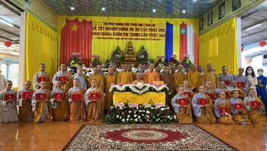Lễ tốt nghiệp khóa VII (2019-2021) Lớp Sơ cấp Phật học Long An