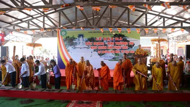 Thực hiện nghi thức đặt đá đại trùng tu Quán Âm Phật Đài, TP.Bạc Liêu