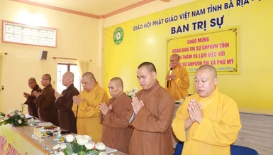 Ban Thường trực Ban Trị sự tỉnh tại buổi gặp Ban Trị sự TX.Phú Mỹ