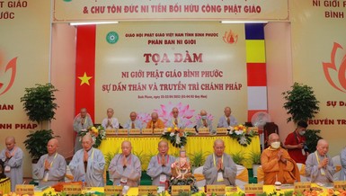 Tọa đàm diễn ra tại chùa Quang Minh vào chiều 22-4