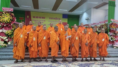 Thượng tọa Dương Văn Na phát biểu nhận nhiệm vụ