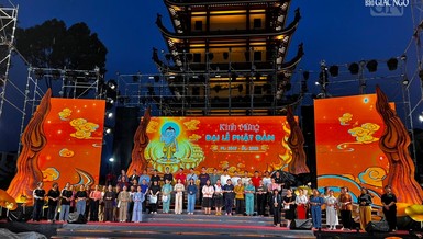 Lúc 19 giờ ngày 10-4-Quý Mão sẽ diễn ra chương trình nghệ thuật "Lửa thiêng rực sáng sử vàng" - Ảnh: BTC