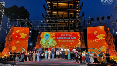 Lúc 19 giờ ngày 10-4-Quý Mão sẽ diễn ra chương trình nghệ thuật "Lửa thiêng rực sáng sử vàng" - Ảnh: BTC