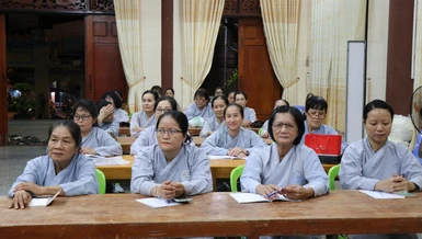 Khai giảng lớp giáo lý căn bản tại chùa Phật Ân, TP.Phan Thiết