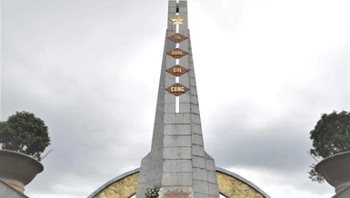 Tượng đài Nghĩa trang liệt sĩ H.Gio Linh