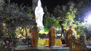 Chùa Pháp Võ (H.Nhà Bè) lạy ngũ bách danh nhân ngày vía Đức Quan Thế Âm 