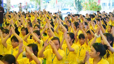 Khóa tu mùa hè “Vườn hoa tuệ giác” lần 2 cho hơn 600 tu sinh