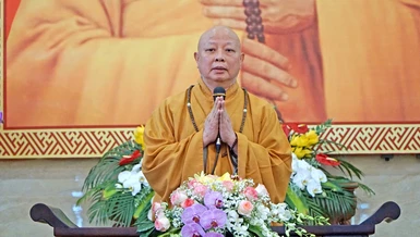 Hòa thượng Thích Lệ Trang đạo từ tại lễ bế mạc, trao giải hội thi diễn giảng cấp thành phố