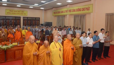 Lễ tưởng niệm nạn nhân tử vong do tai nạn giao thông tại Trụ sở Ban Trị sự tỉnh Bạc Liêu