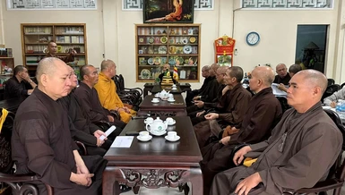 Buổi họp của Ban Thường trực Ban Trị sự tỉnh tại Văn phòng Ban Trị sự - chùa Long Sơn