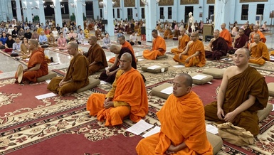 Thực tập thiền tại thiền viện Phước Sơn