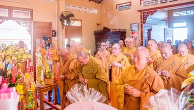  Ban Trị sự Phật giáo tỉnh dâng hương tại Tổ đường chùa Long Phước