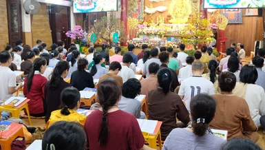 Hơn 500 Phật tử tham dự khóa tu Quan Âm tứ thủ và Đức Phật A-Di-Đà