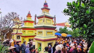 Nhục thân Hòa thượng được nhập bảo tháp trong khuôn viên chùa Phúc Lâm, tỉnh Nam Định