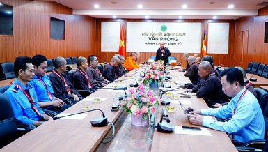 Thượng tọa Thích Phước Nguyên phát biểu trong buổi họp triển khai hoạt động Phật sự của Văn phòng II T.Ư sáng 1-3-2024 - Ảnh: H.Diệu/BGN