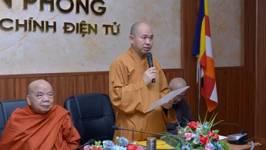 Thượng tọa Thích Đức Thiện chủ trì buổi họp thống nhất một số nội dung quan trọng liên quan tổ chức Đại lễ Vesak