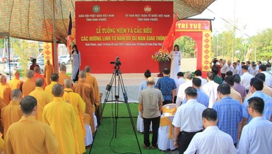 Tưởng niệm nạn nhân tử vong do tai nạn giao thông