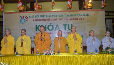 Phân ban Cư sĩ Phật tử TP.Đà Nẵng tổ chức khóa tu “Nhìn lại chính mình” 