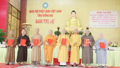 Ban Quản lý Tuệ Tĩnh đường tại chùa Đức Quang do Thượng tọa Thích Huệ Khai làm trưởng ban