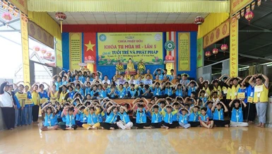 Khóa tu mùa hè “Tuổi trẻ và Phật pháp” lần 5 tại chùa Phật Bửu