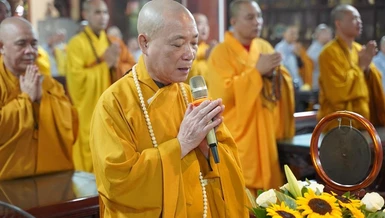 Hòa thượng Thích Bảo Nghiêm chứng minh, chủ trì lễ tạ pháp khóa An cư kiết hạ tại tổ đình Bồ Đề