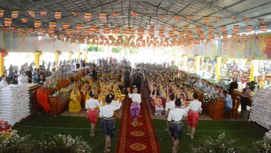 Bạc Liêu: Thắp nến tri ân mùa Hiếu hạnh và khai mạc "Phiên chợ Vu lan"