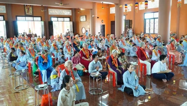 Chùa Hoa Lâm tổ chức mừng thọ Phật tử cao niên