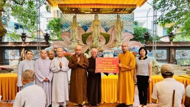 Đoàn kết nối với Ban Trị sự GHPGVN tỉnh Yên Bái tổ chức trao quà đến bà con địa phương