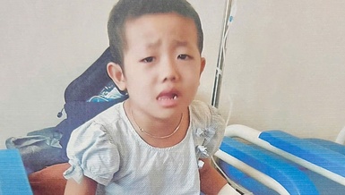 Mở rộng lòng từ: Con bệnh nặng không tiền chữa trị