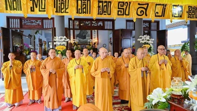 Chư tôn đức Ban Chứng minh, Ban Trị sự tỉnh Bà Rịa - Vũng Tàu viếng tang Ni trưởng Thích nữ Như Bửu