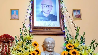 Di ảnh Tổ Huệ Quang tại chùa Long Hòa, H.Tiểu Cần, Trà Vinh