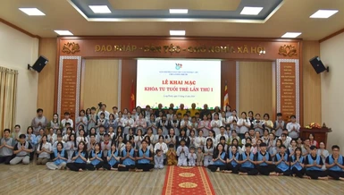 Hơn 100 em thanh thiếu niên tham gia khóa tu "Tuổi trẻ" lần thứ I tại chùa Long Phước