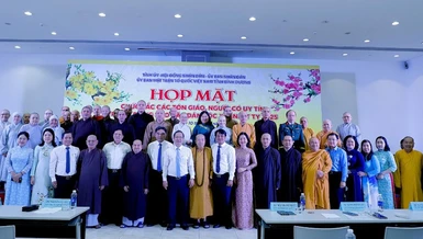 Họp mặt chức sắc, chức việc tiêu biểu các tôn giáo, đồng bào các dân tộc tỉnh bên thềm Xuân Ất Tỵ 
