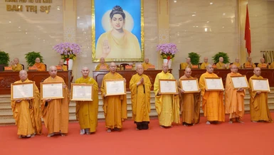 Trưởng lão Hòa thượng Thích Như Niệm trao Giáo chỉ tấn phong giáo phẩm Hòa thượng